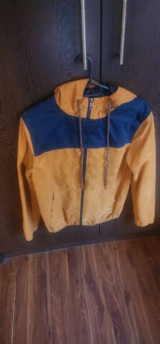 Kiabi- European Winter hoodie jacket - Male (Small)