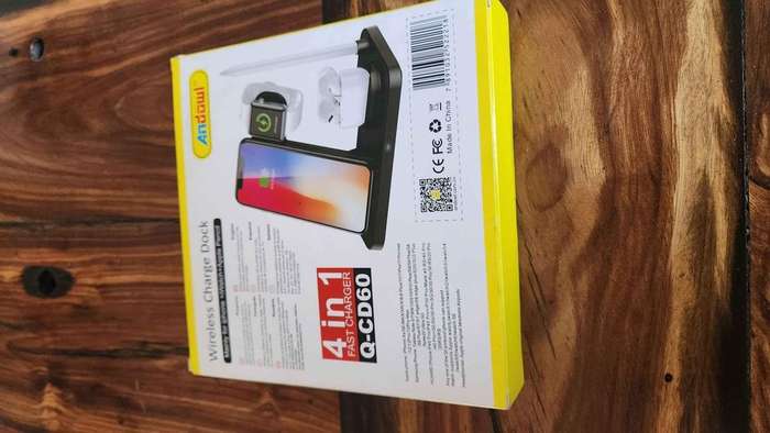 4-in-1 Multi-Function Wireless Fast Charger Station- Andowl Q-CD60