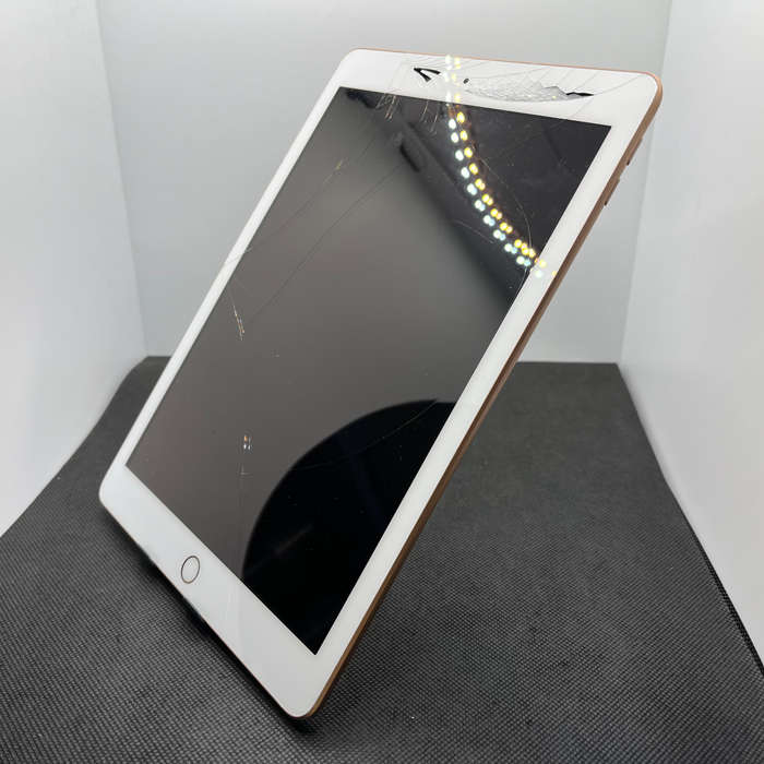 Apple ipad 9.7" 6TH Gen