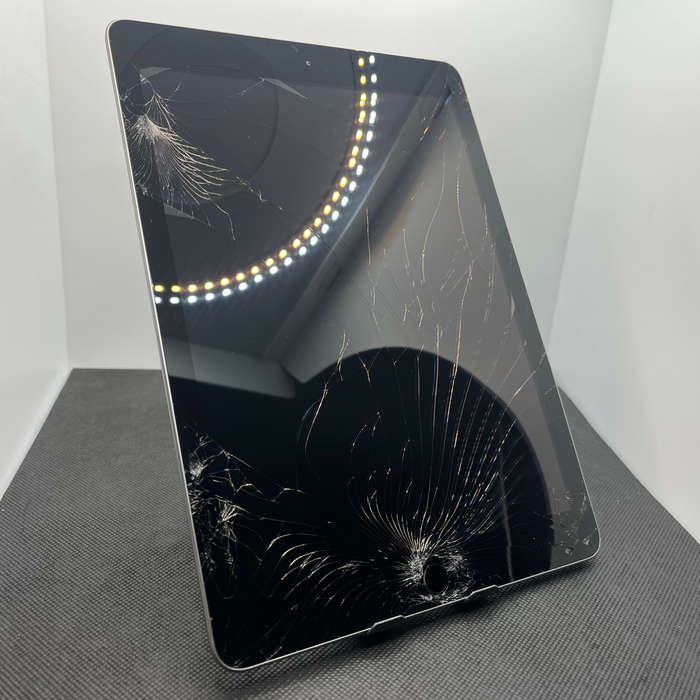 Apple ipad 9.7" 6TH Gen