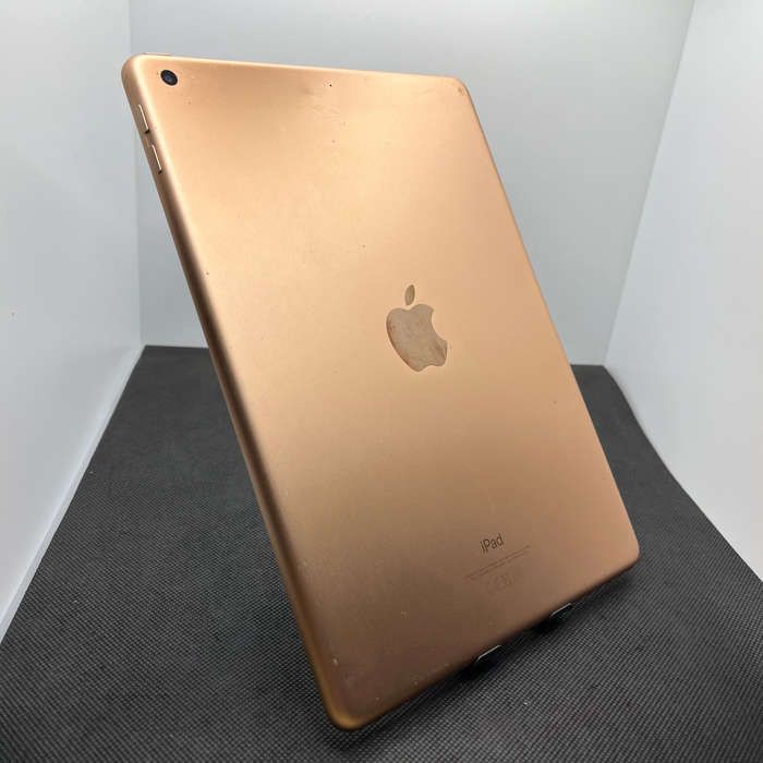 Apple ipad 9.7" 6TH Gen