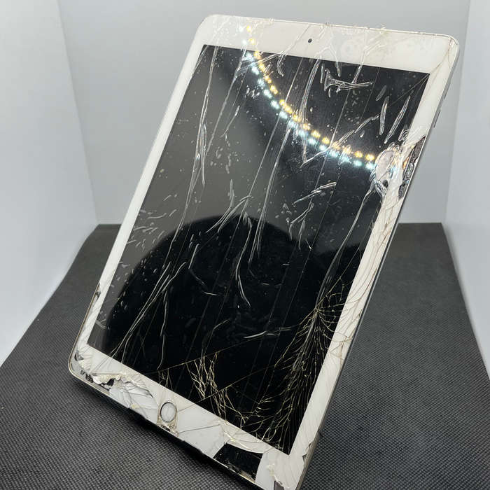 Apple iPad 9.7" 6TH Gen