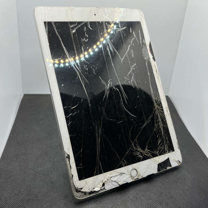 Apple iPad 9.7" 6TH Gen
