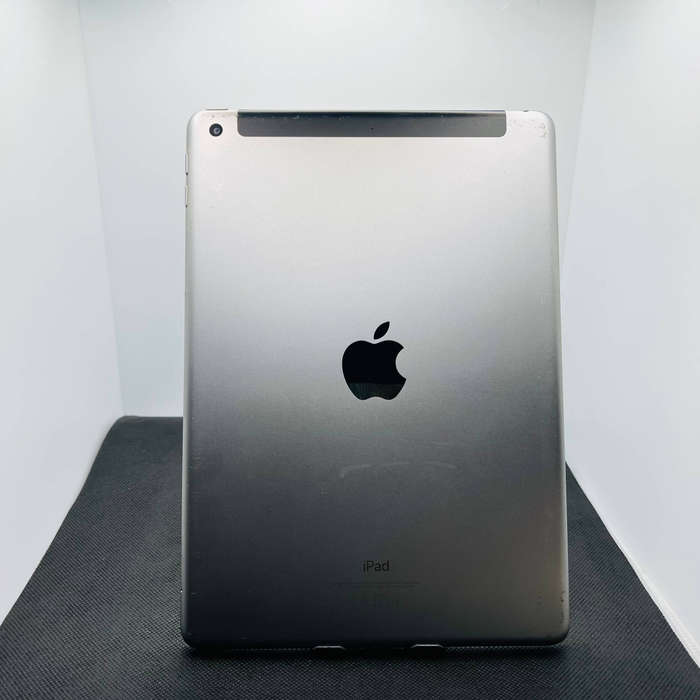 Apple ipad 9.7" 5th Gen (Wifi/Cellular) Space Gray