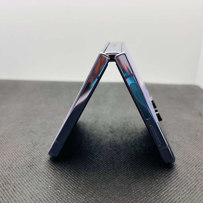 Samsung Galaxy Z Flip 4 256GB Purple