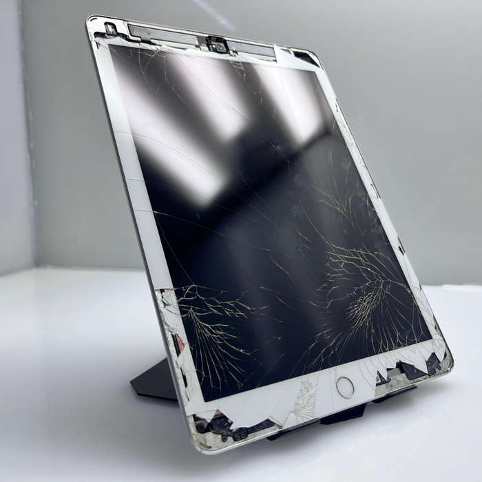 Apple ipad 9.7" 6TH Gen