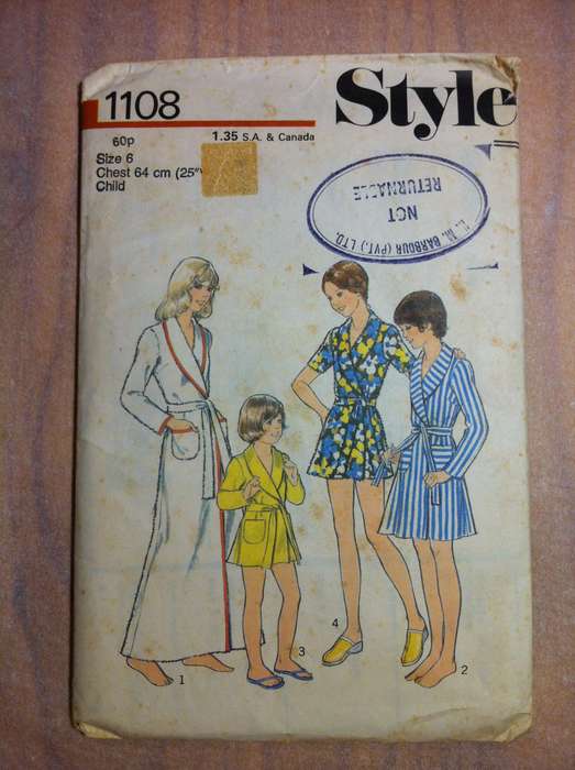 Style 1108 Child and Girls Robe in 3 Lengths. Chest 64 cm. Complete