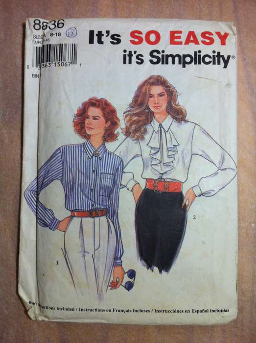 Simplicity 8836 Shirt with Detachable Jabot. Size 8-18. Cut on 12. Complete