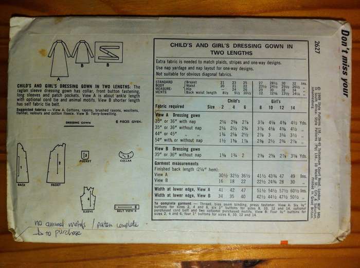 Style 2627 Childs Dressing Gown. Size 4 / 57 cm. No Transfer. Complete
