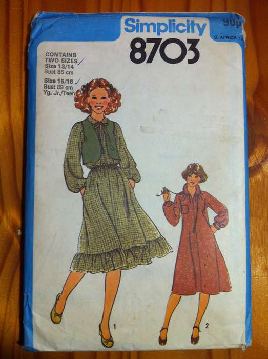 Simplicity 8703 Pullover Dress and Lined Vest. Teen size 13/14 and 15/16. Complete. Uncut F/F