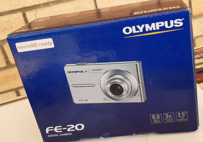 Olympus FE-20 8MP Digital Camera