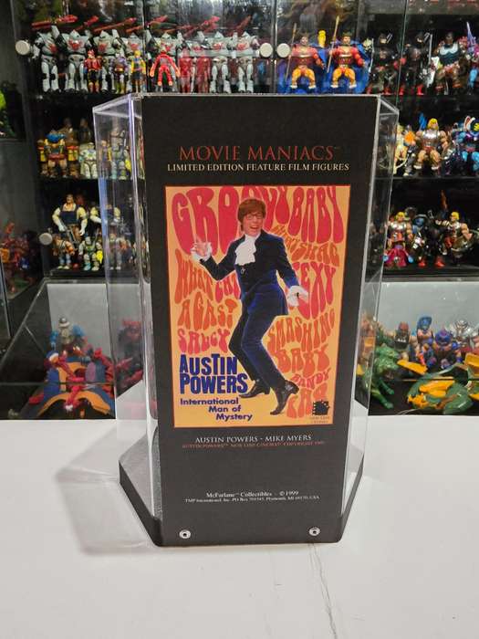 1999 Mcfarlane Austin Powers Figure In Acrylic Case