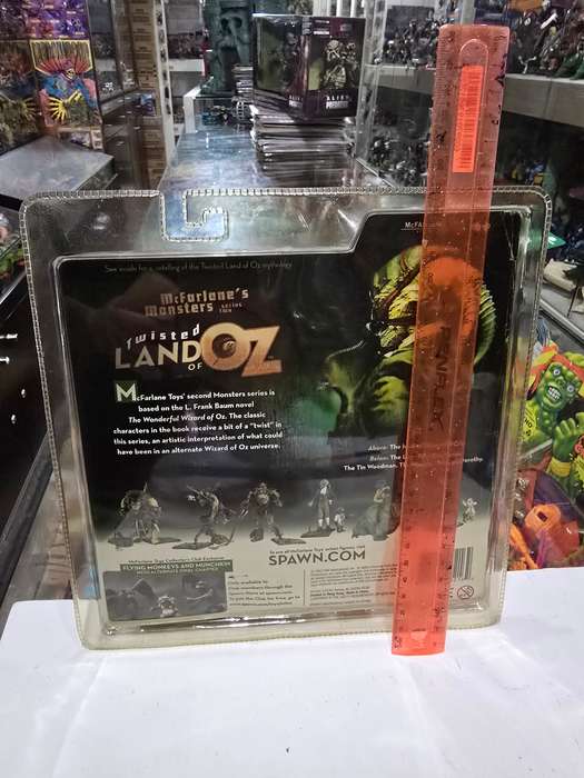 Moc 2003 Mcfarlane Twisted Land Of Oz Dorothy