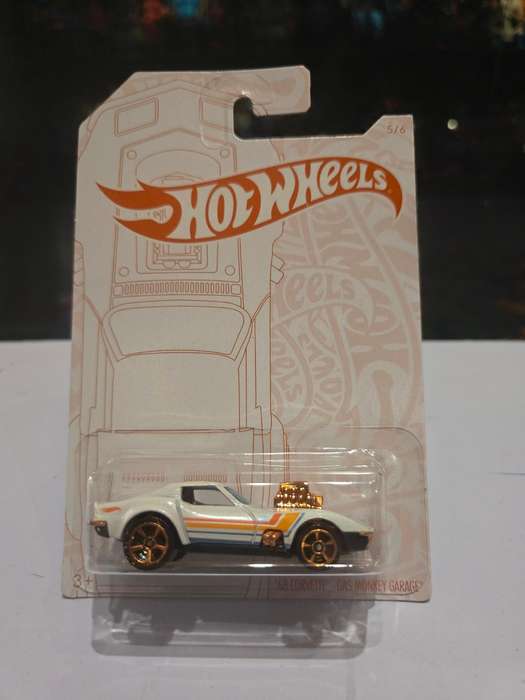 Moc HotWheels 68 Corvette Gas Monkey