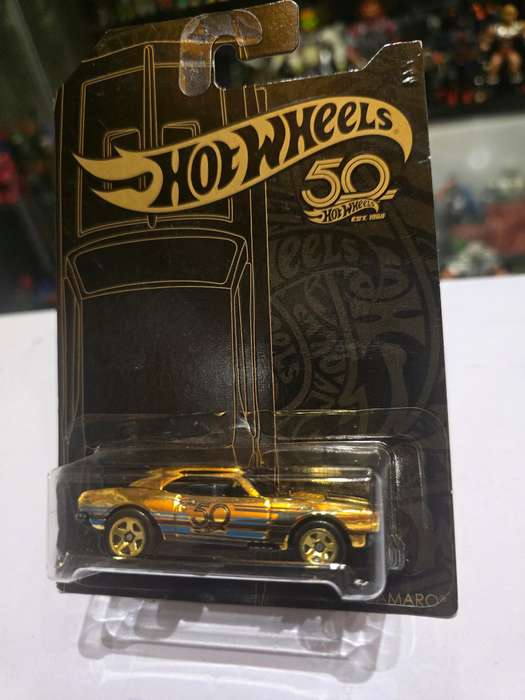 Moc HotWheels 67 Camaro Chase 50th Anniversary