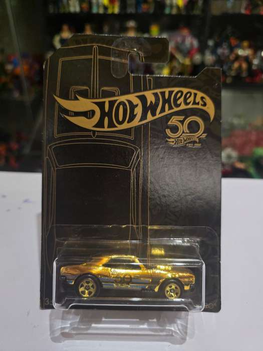 Moc HotWheels 67 Camaro Chase 50th Anniversary