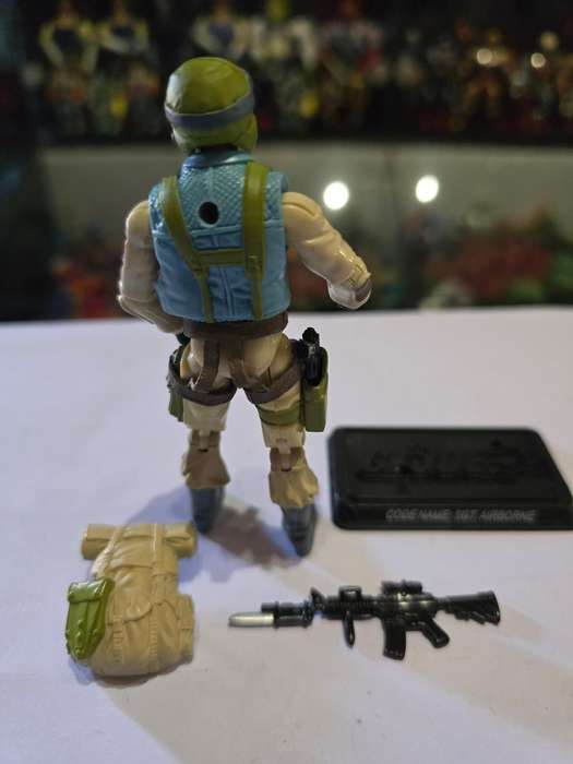 GI Joe 2008 Complete SGT Airborne Figure