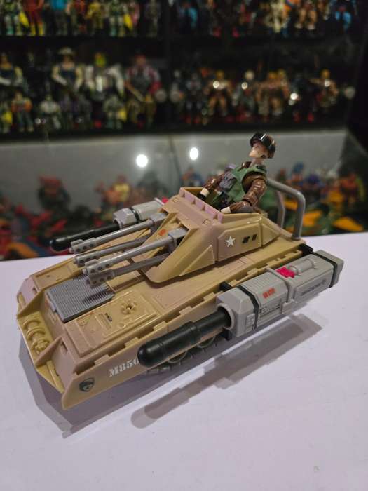 GI Joe 2009 Armored Panther With Thunderblast