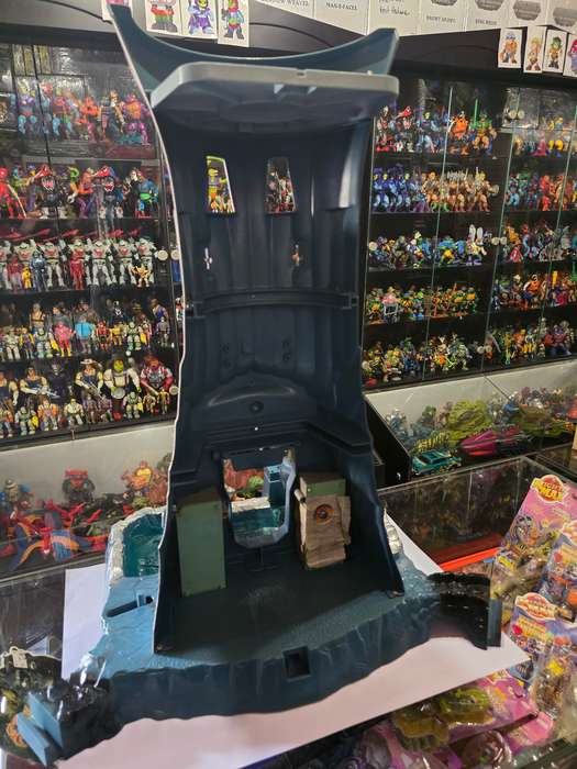 1986 RARE Eternia Playset of He-Man-Masters of the Universe (MOTU) Vintage Figure