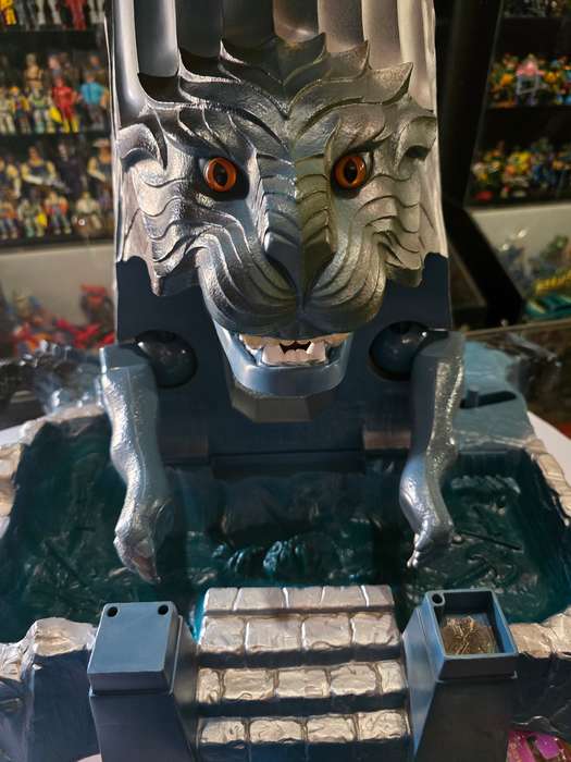 1986 RARE Eternia Playset of He-Man-Masters of the Universe (MOTU) Vintage Figure