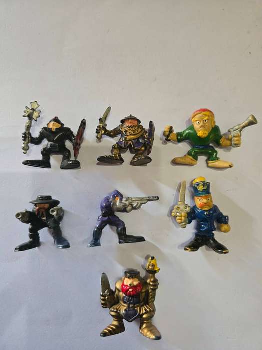 x7 Mini Figures