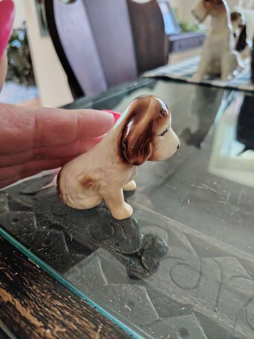 Beautiful vintage Sylvac Spaniel puppy