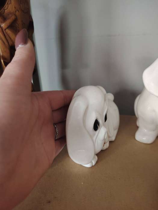 Cute porcelain basset hound ornament