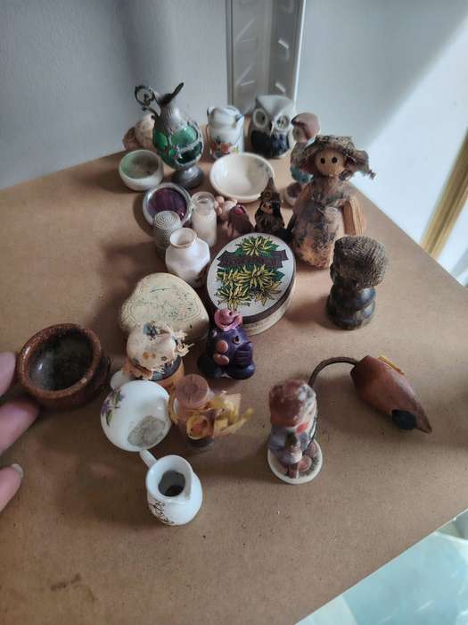 Mixture of vintage miniatures