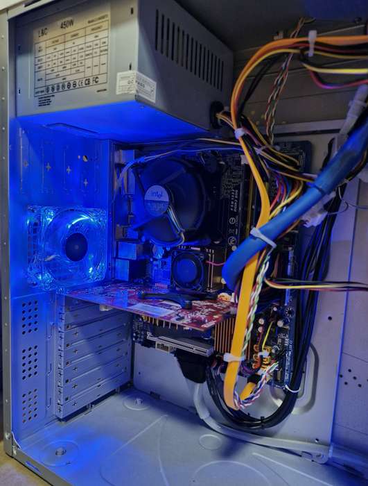 Windows 10 Desktop PC, 9500GT 512Gb GPU, Core2 Quad CPU, 4Gb RAM, 240Gb SSD, DVD, Win 10 Pro