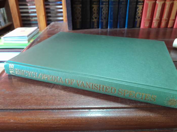 The encyclopedia of Vanished Species