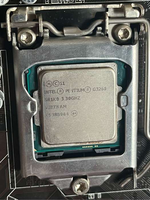 3x DDR3 Motherboards with Cpu (Faulty)