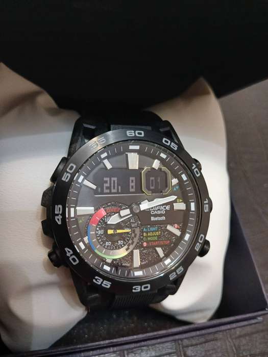 Casio Edifice Racing Multicolour Series ECB-40MP