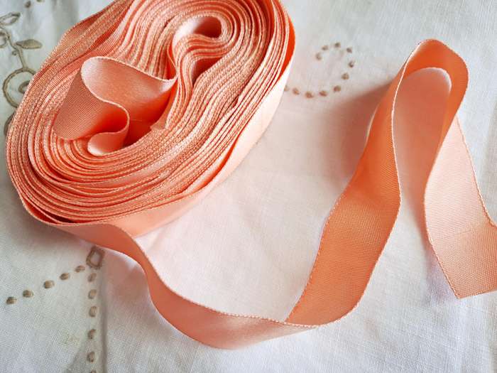 Peach  pink satin ribbon 2,5cm wide - 3m length