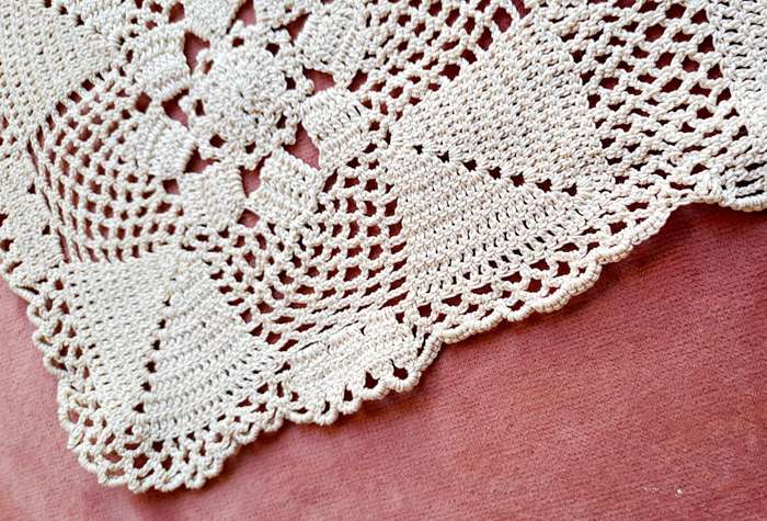 Beige crochet square - 30 x 30 cm