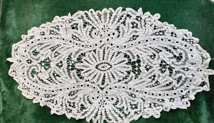 Large, battenburg lace doilie, oval shaped 82 cm long
