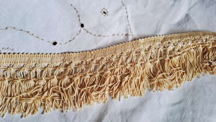 Cream vintage tassel fringe 7cm wide -  80cm