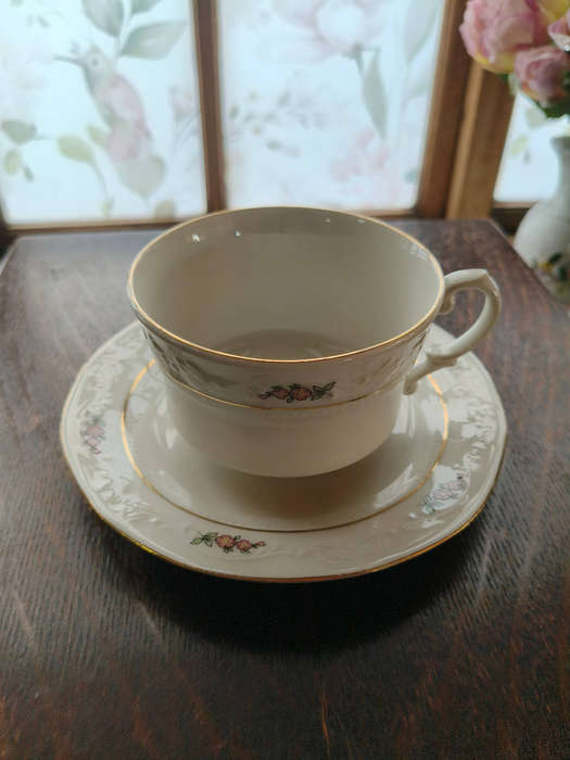 Vintage Huguenot Royale Teacup & Saucer   Floral with Gold Trim