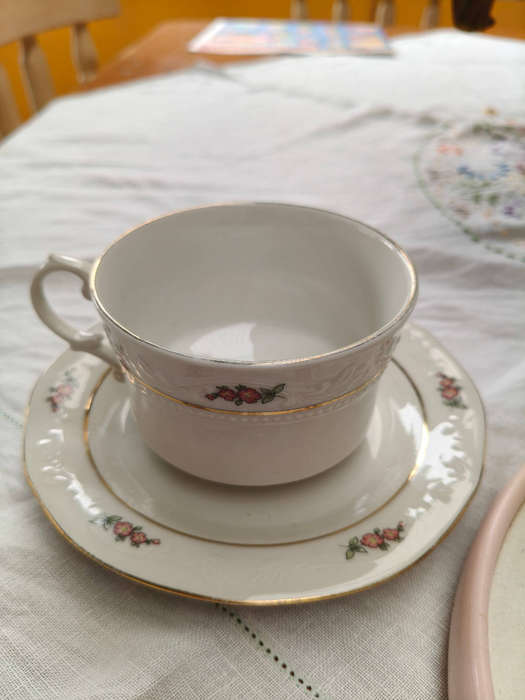 Vintage Huguenot Royale Teacup & Saucer Set (12)  Floral with Gold Trim