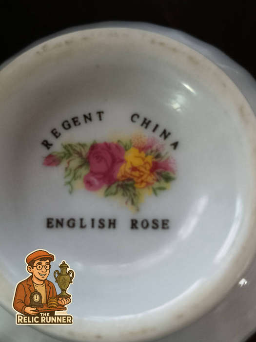 Vintage Regent China "English Rose" Tea Set  6 dios + Milk Jug, Sugar Bowl & Tea Pot