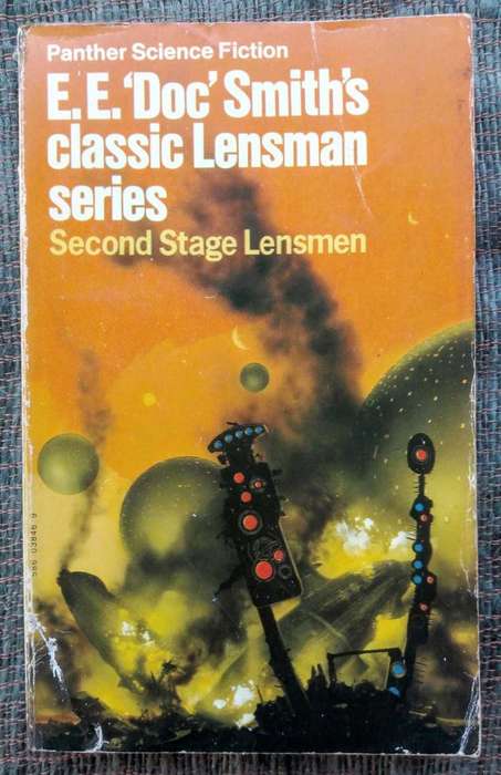 Second Stage Lensman by E.E. Doc Smith (Classic Lensman Series)