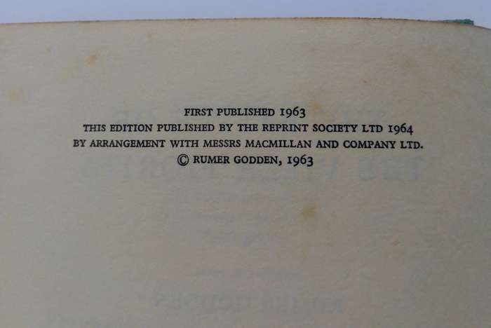 The Battle of the Villa Fiorita by Rumer Godden