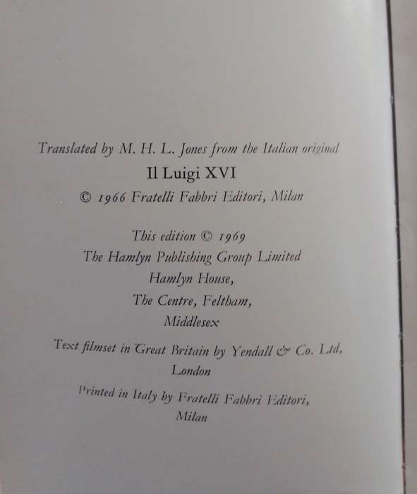 The Age of Louis XVI by Alvar Gonzales Palacios