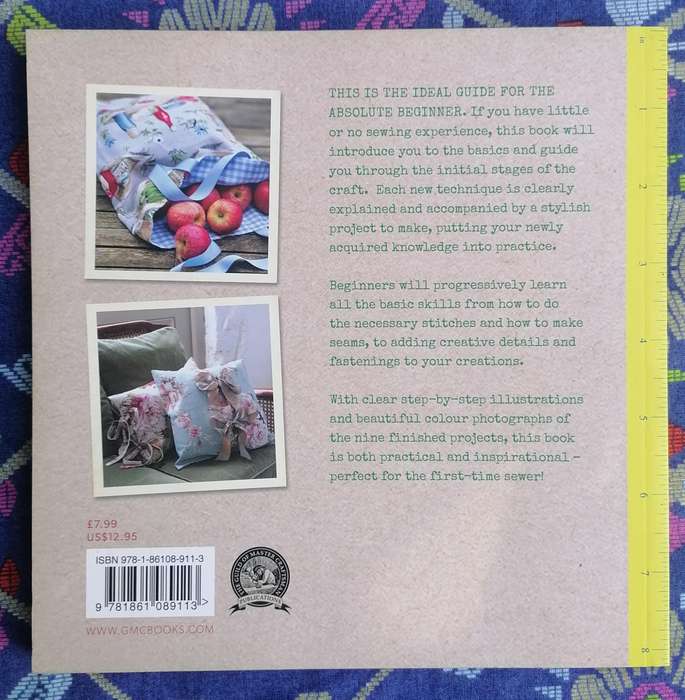 How to Sew - Techniques and Projects for the Complete Beginner by Susie Johns