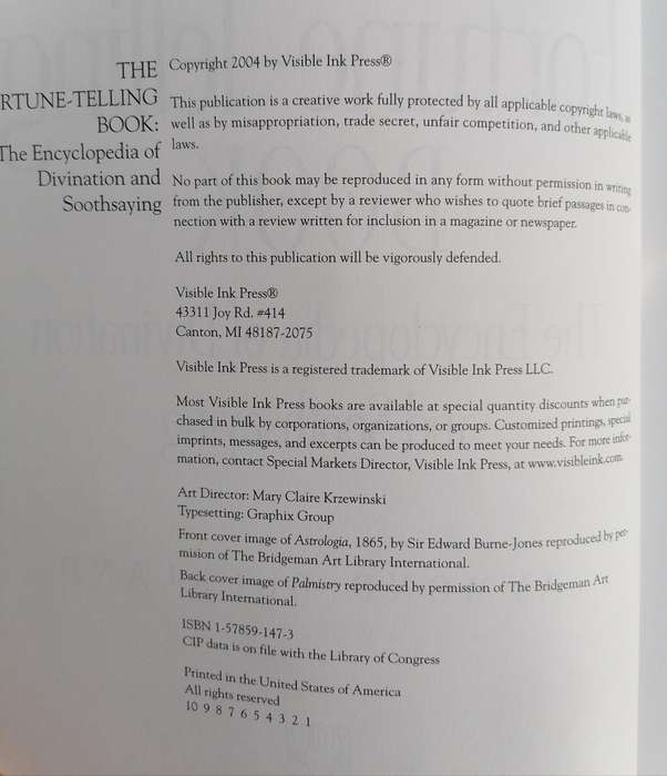 The Fortune-telling Book i- The Encyclopaedia of Divination and Soothsaying by Raymond Buckland