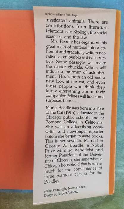 The Cat: A Complete Authoritative Compendium of Information About Domestic Cats by Muriel Beadle