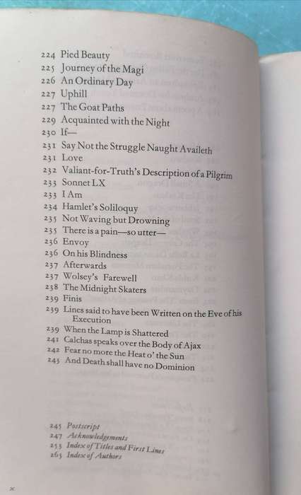The New Dragon Book of Verse compiled by Michael Harrison and Christopher Stuart-Clark
