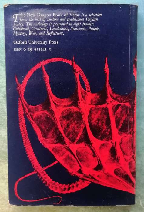 The New Dragon Book of Verse compiled by Michael Harrison and Christopher Stuart-Clark