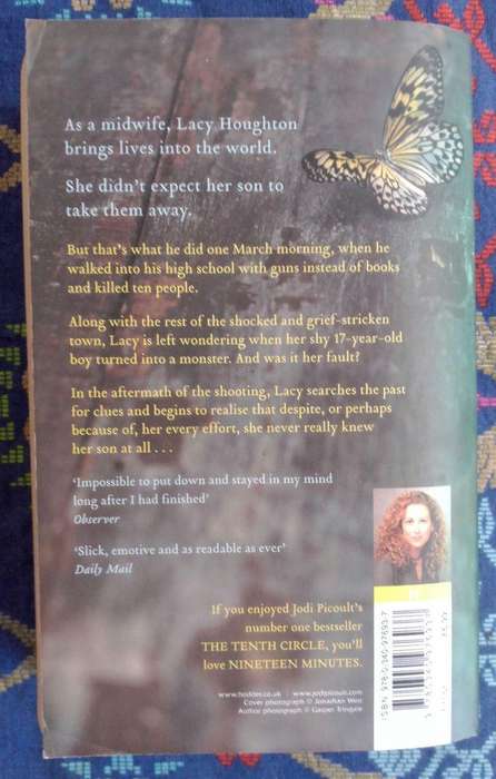 Nineteen Minutes by Jodi Picoult