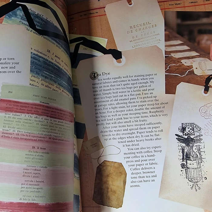Vintage Paper Crafts Paperback by Anna Corba