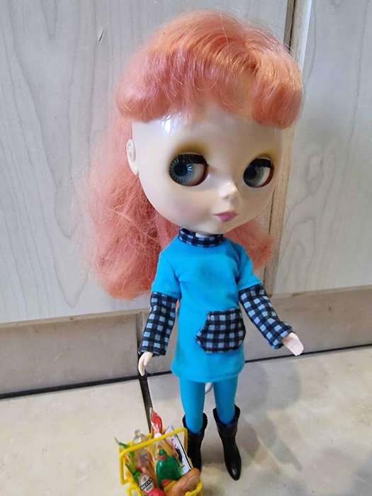The Dainty Biscuit Blythe doll is a sought-after collectible, first released in September 2007 as a